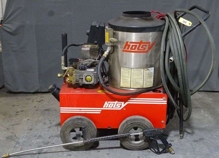 Hotsy 555SS Diesel 1300 PSI Hot Water Pressure Washer