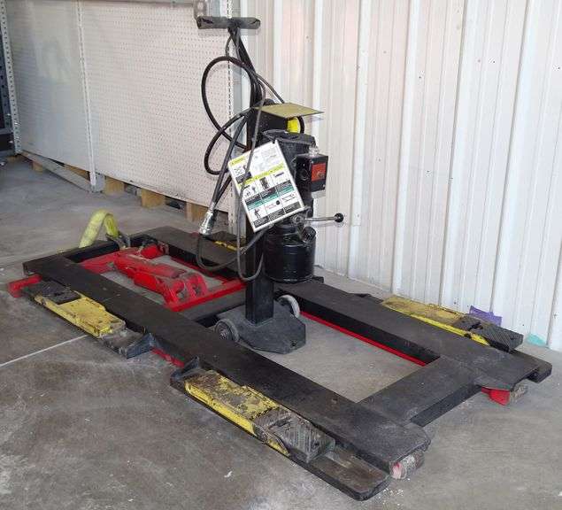 Wheeltronic Mid Rise 6000 6,000 lb Portable Automotive Service Lift w/ Hydraulic Power Unit