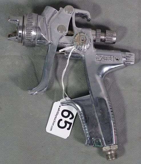 Expensive SATA Jet 4000 B HVLP 1.4 Automotive Paint Gun.