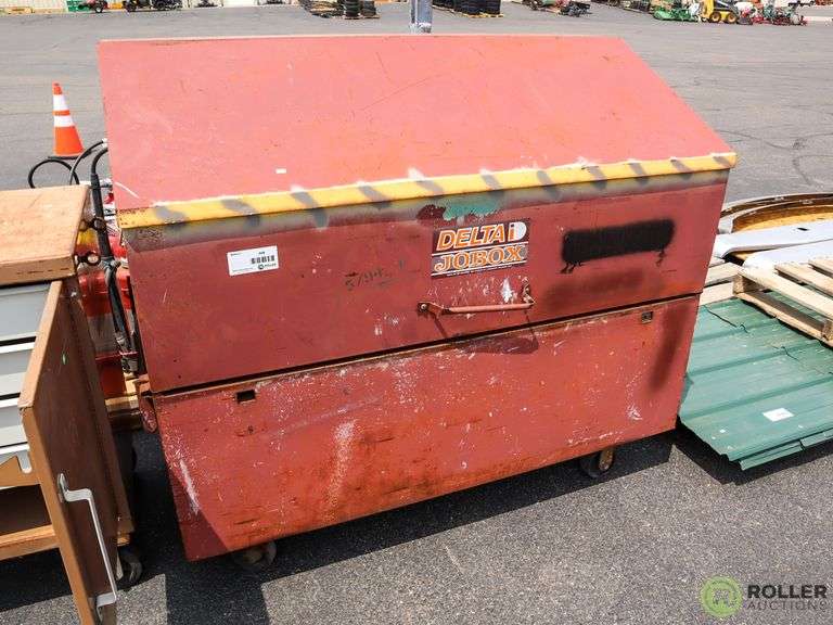 Delta I Jobox Gangbox on Casters - Roller Auctions