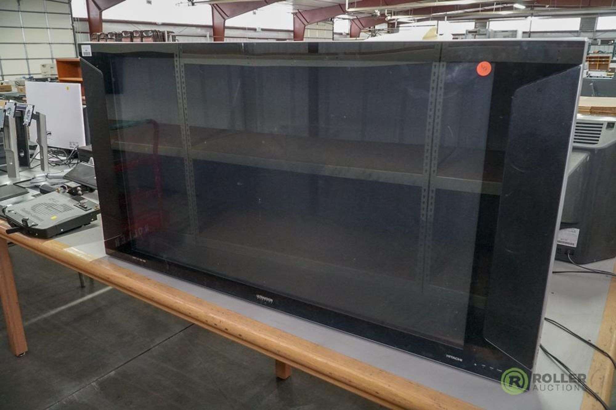 Hitachi 50VS810 50in TV (Inoperable) - Roller Auctions