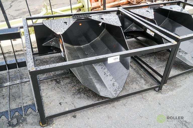 New TMG TS42 Tree Scoop to Fit Skid Steer Loader - Roller Auctions
