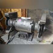 Chicago Power Tools 9875 8in Bench Grinder, 3/4HP - Roller Auctions