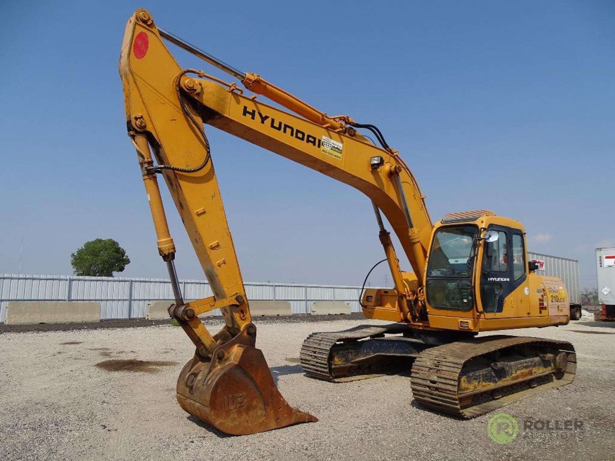 1998 Hyundai Robex 210LC-3 Hydraulic Excavator, Diesel, 36in