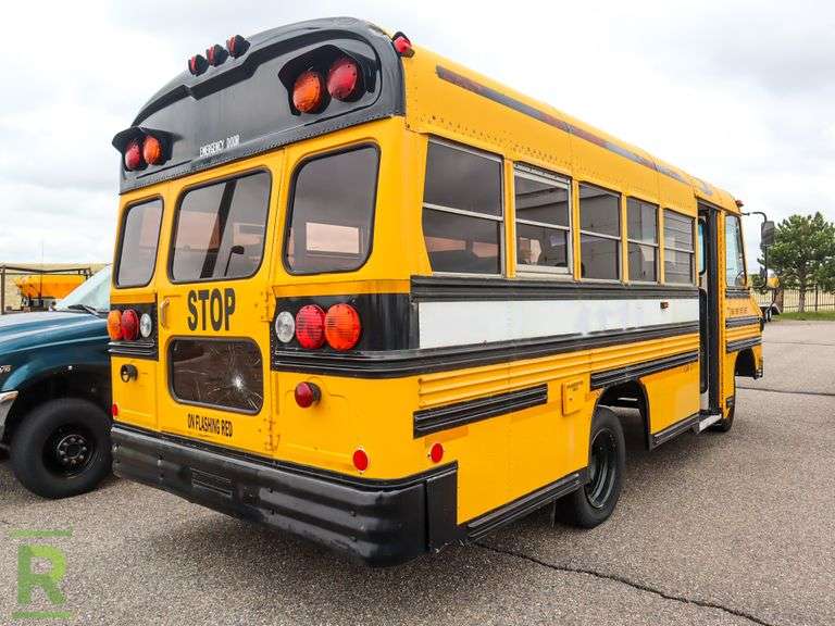 1989 GMC Blue Bird 2WD 27 Passenger School Bus Roller Auctions