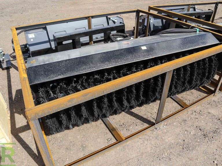 New Wolverine Hydraulic 72" Angle Broom Attachment to Fit Skid Steer ...