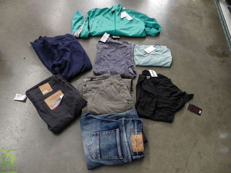 Box of Men's Clothing, Size M and Pants Size 38/30, 36/32 and 34/30