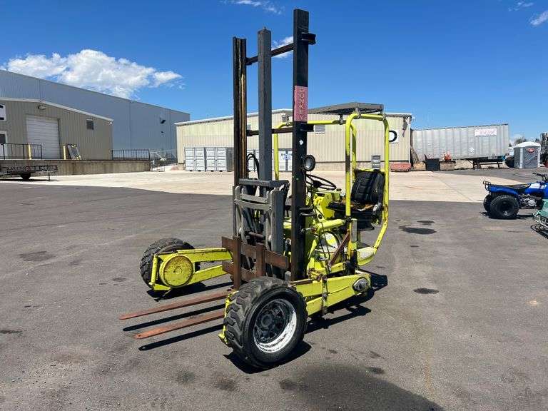 August 2023 - Vehicles, Contractor and Rental Yard Equipment Includes Snap-On & Automotive Tools - Roller Auctions