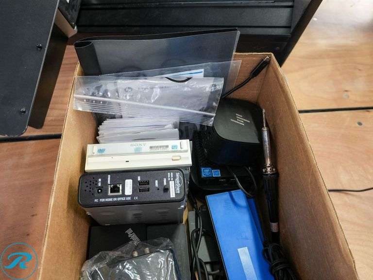 Tray of CPUs, Laptop Docking Stations and Modems Roller Auctions