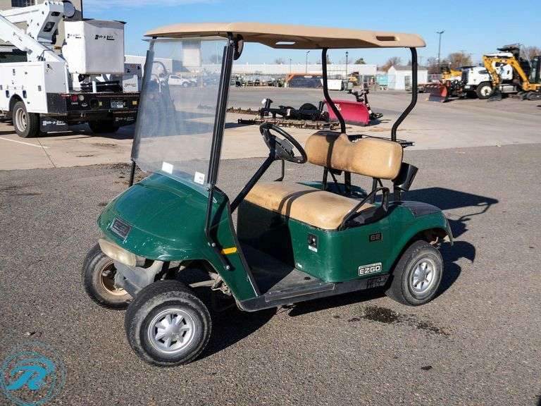EZ-GO  Freedom TXT  RWD  Golf Cart