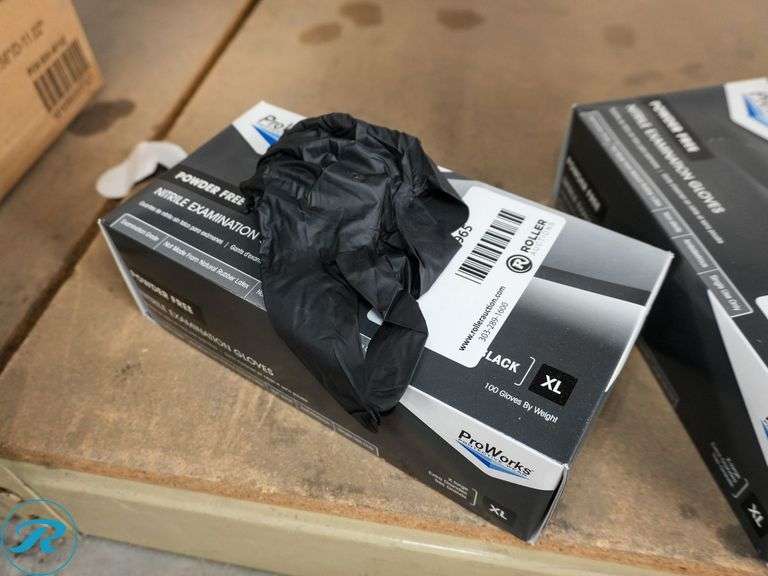 Box of ProWorks Powder Free Nitrile Examination Gloves, Black, XL (100-Gloves)