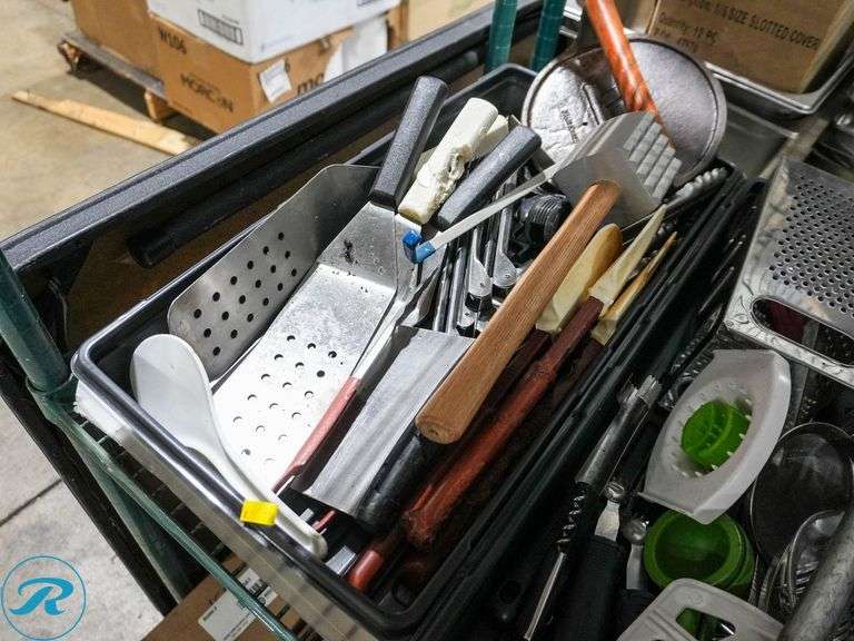 (2) Trays of Kitchen Utensils, Spatulas and Tongs - Roller Auctions