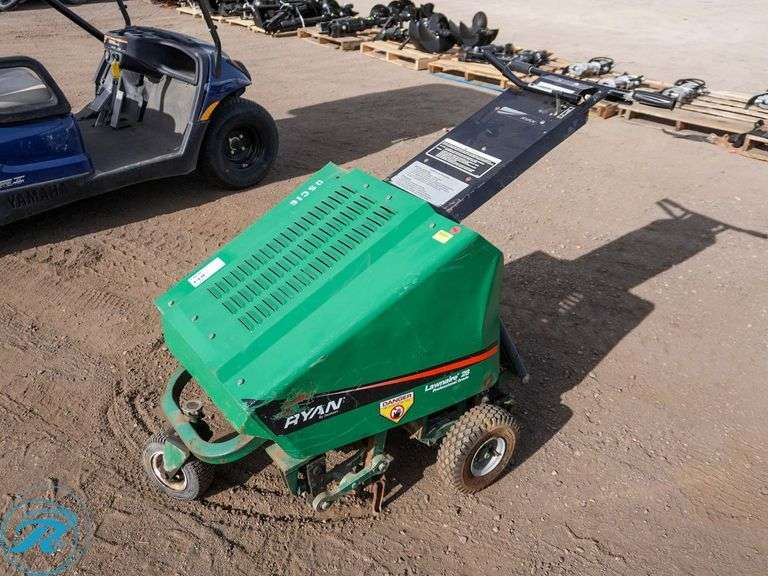 Ryan  Lawnaire 28 Professional Grade  Lawn Aerator