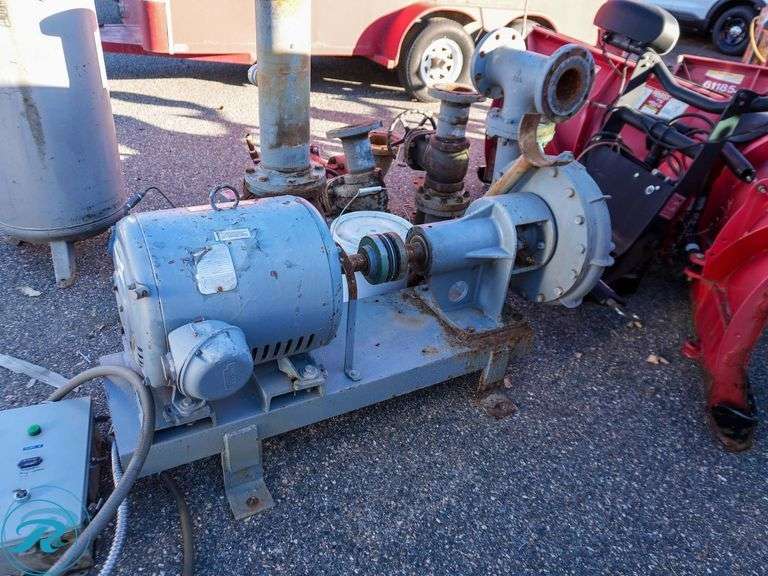 Pacific Pumping Water Pump With (5) Assorted Water Valves