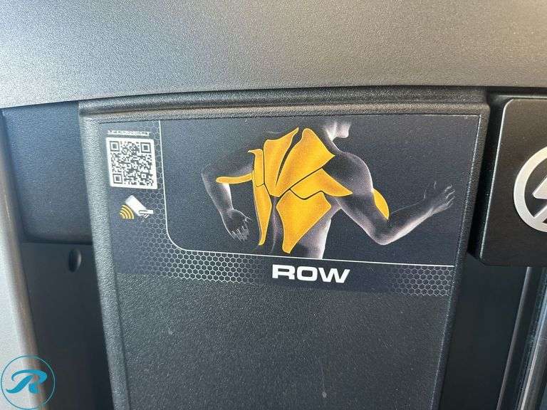 Life Fitness Row Cable Machine - Roller Auctions