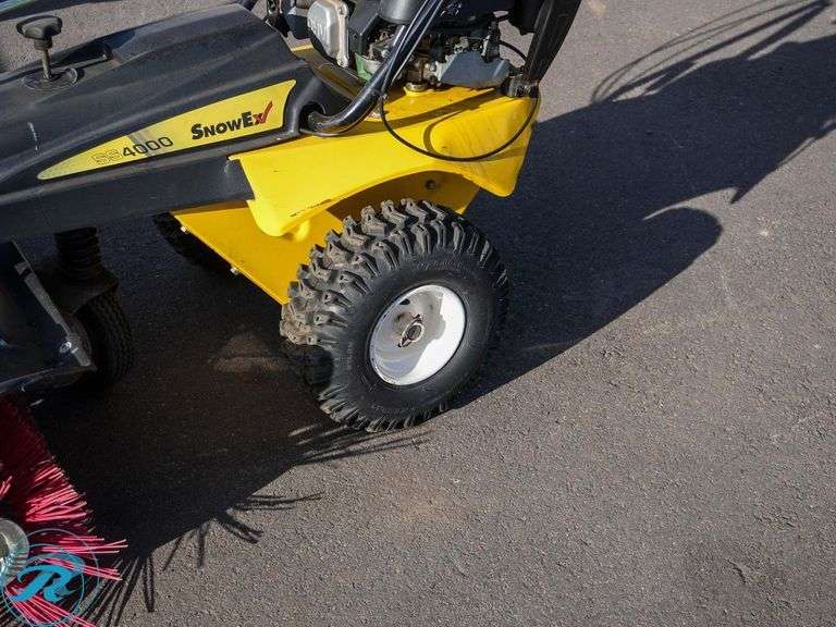 SnowEx SS4000 Sweeper - Roller Auctions