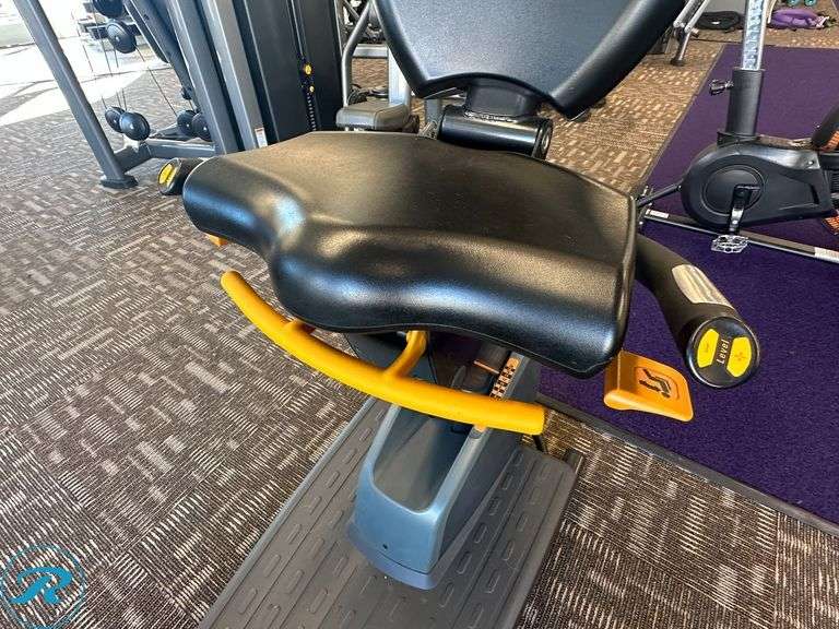 Octane Fitness X-Ride Seated Elliptical - Roller Auctions