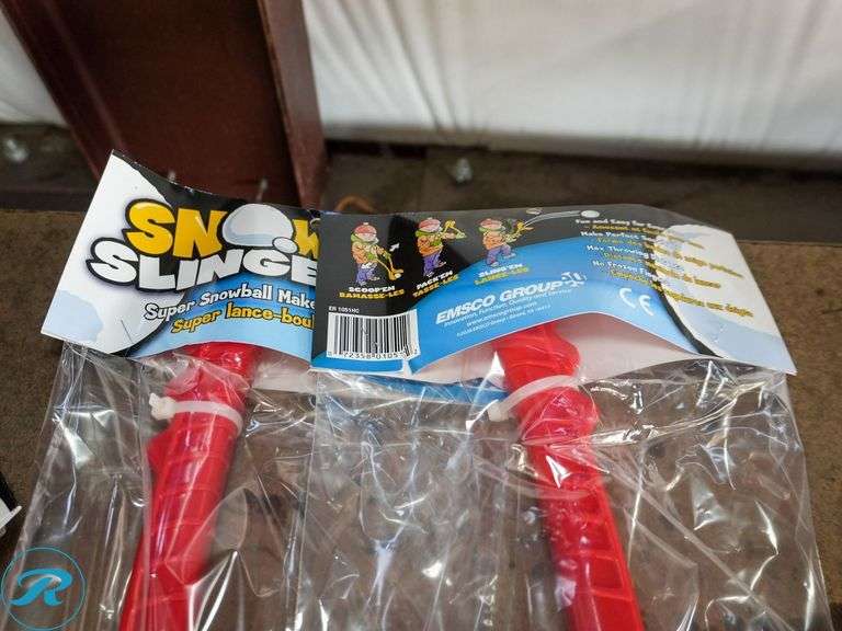 (2) Peyton's Fountain Snow Slinger - Roller Auctions