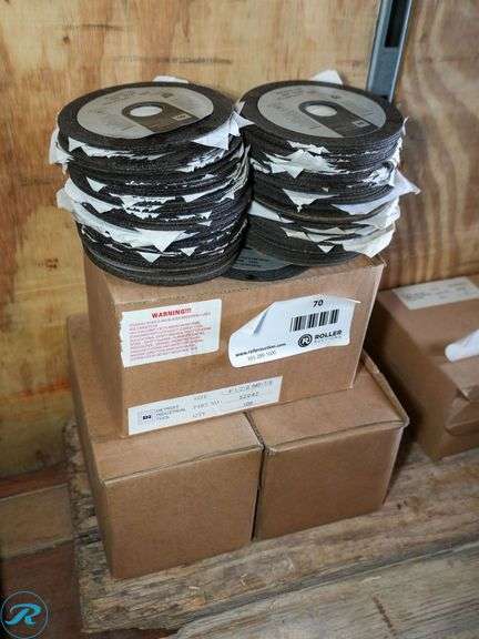 (3) Boxes of (100) Detroit Industrial 52042 4.5" Cut Off Wheels ...