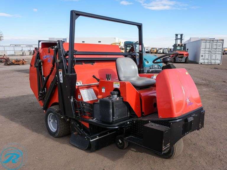 2017  Smithco  Sweep Star 60  Ride-On Sweeper - Roller Auctions