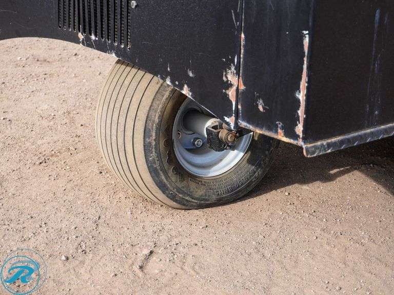 2017  Smithco  Sweep Star 60  Ride-On Sweeper - Roller Auctions