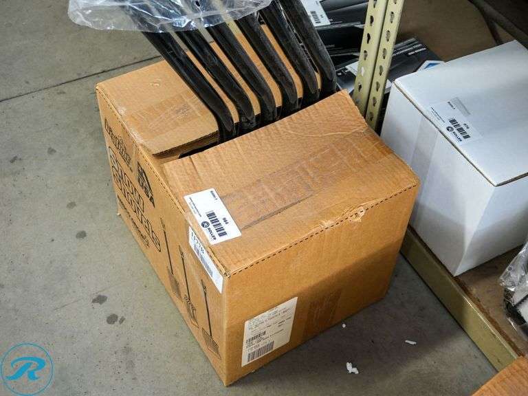 (6) Bigfoot Snow Tools Straight Handle Snow Shovels, Orange, Plastic - Roller Auctions