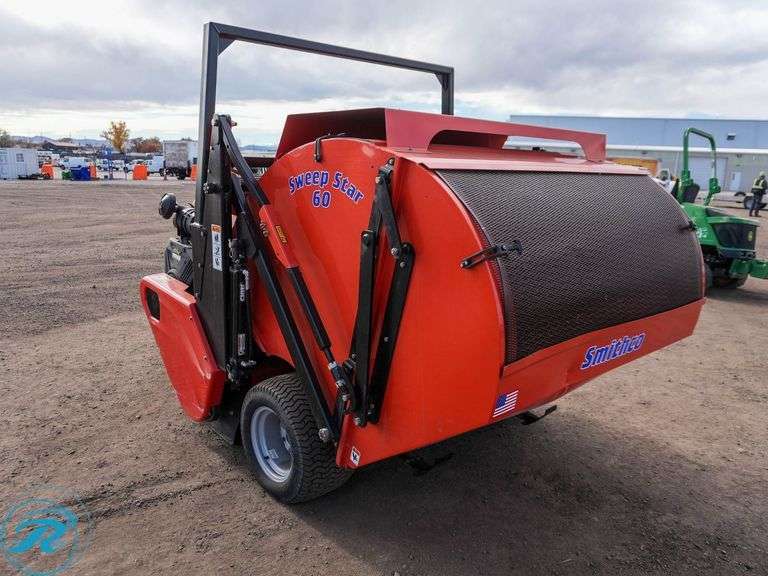 2017  Smithco  Sweep Star 60  Ride-On Sweeper - Roller Auctions
