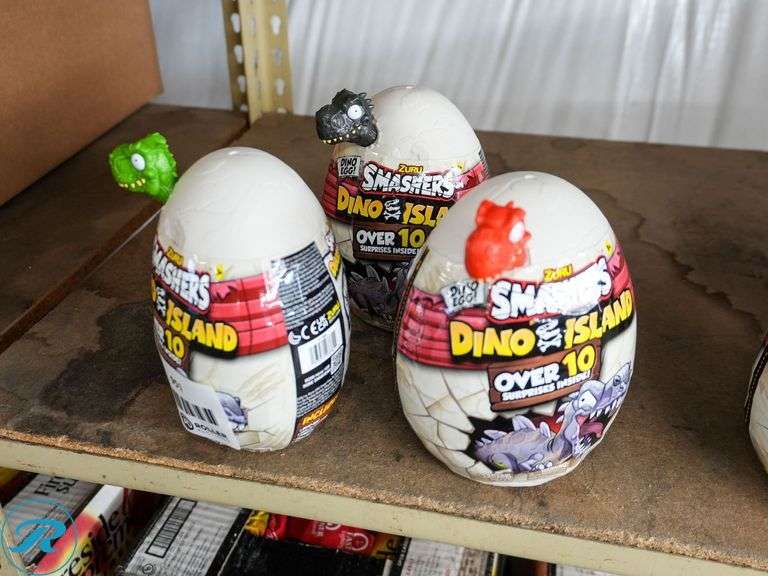 (3) Zuru Smashers Dino Island