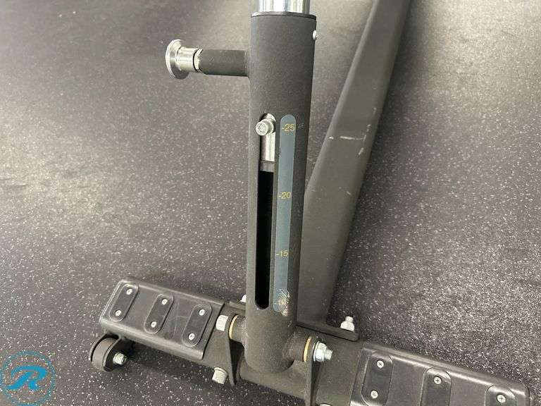 Torque Fitness Decline Bench - Roller Auctions