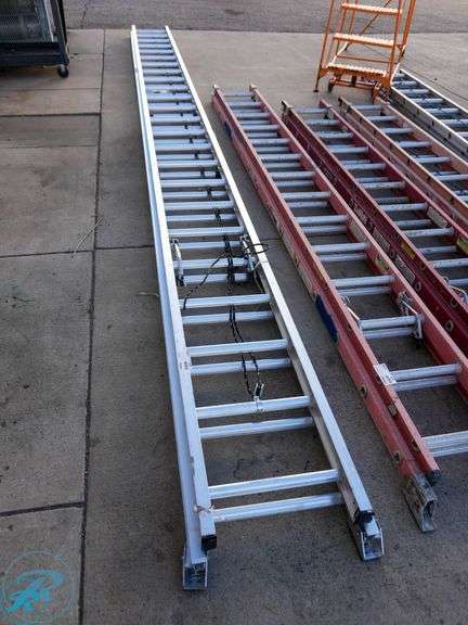 Werner D548-2 Extra Heavy Duty Extension Ladder, 48' - Roller Auctions