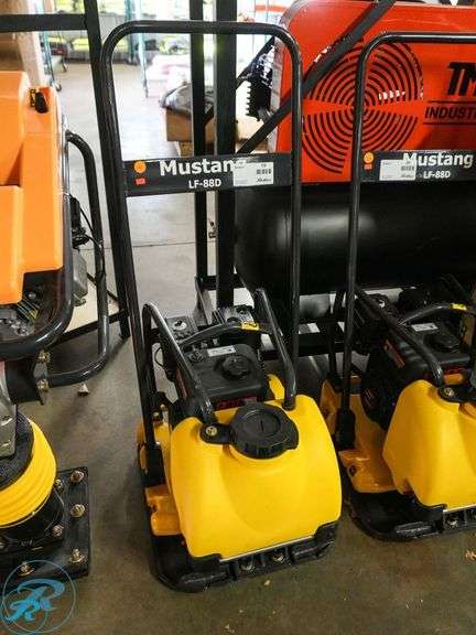 New Mustang LF-88 Plate Compactor, Gas - Roller Auctions