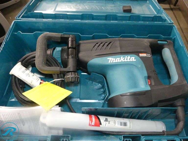 Makita HM1203C Demolition Hammer