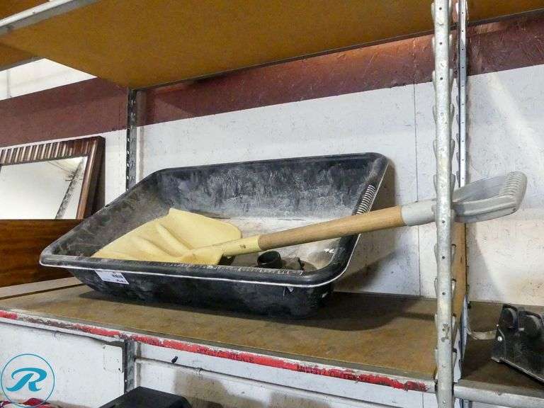 21-Gallon Mixing Tub and Shovel