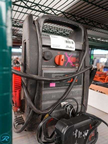 Schumacher DSR114 Pro Series Jump Starter (Inoperable) - Roller Auctions