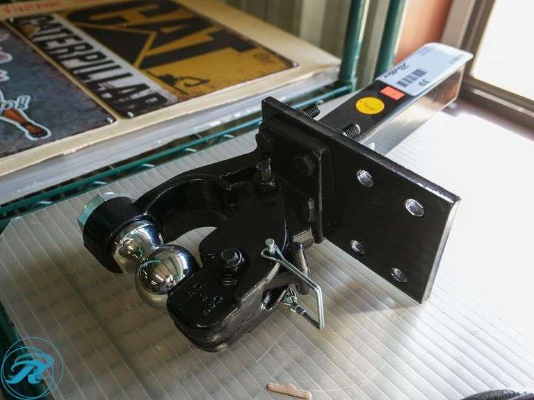 New Combo Pintle Hitch, 8-Ton - Roller Auctions