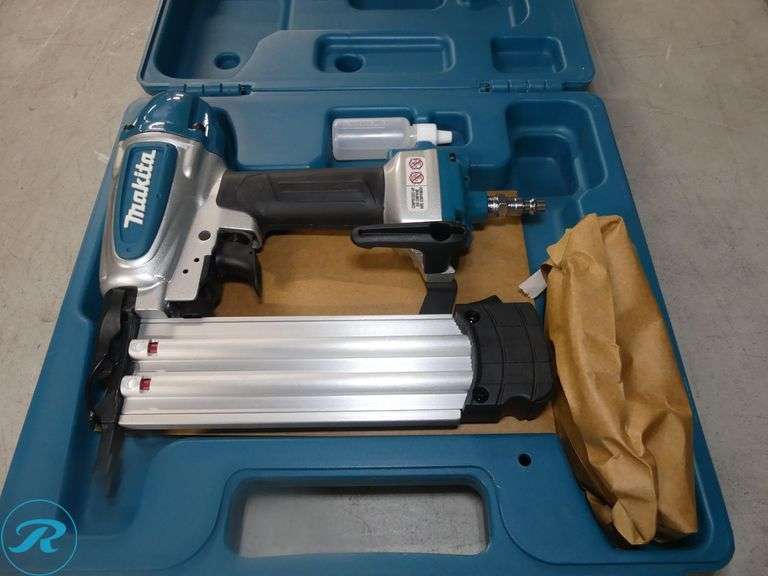 Makita AF506 18ga Pneumatic Pin Nailer