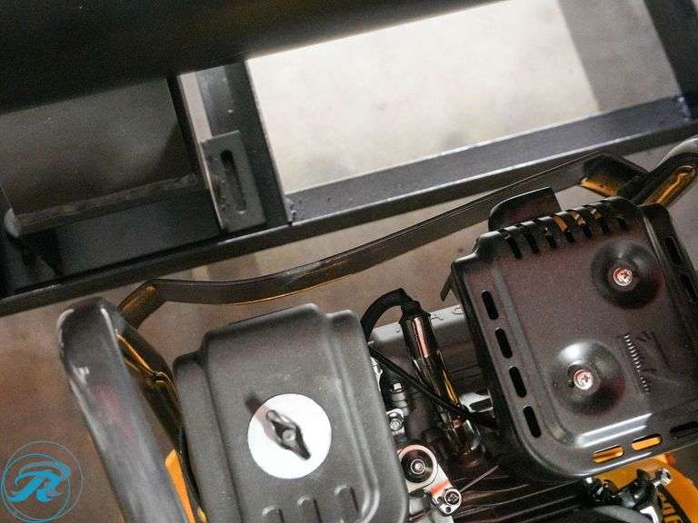 New Mustang LF-88 Plate Compactor, Gas - Roller Auctions