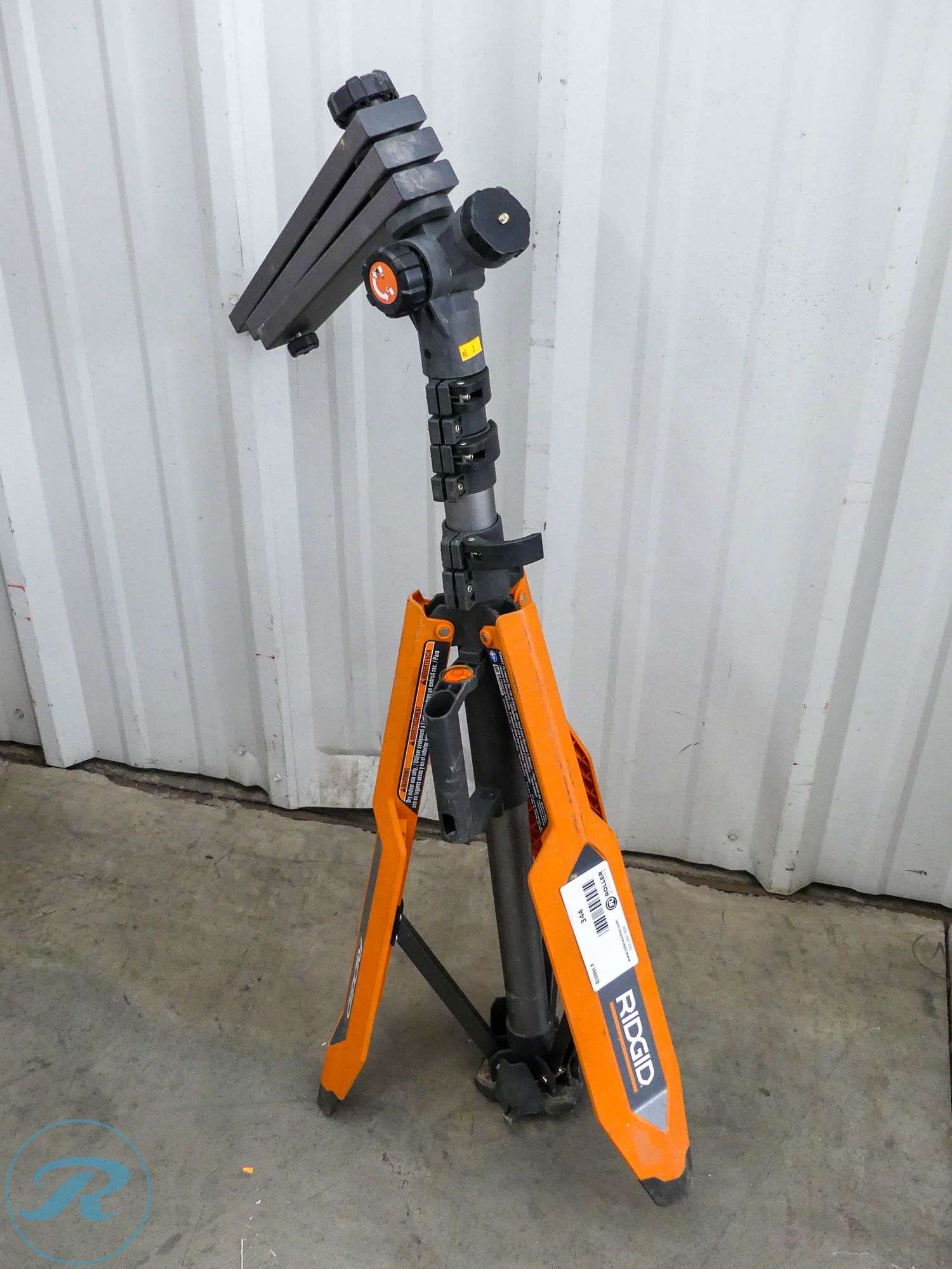 ロビクル Ridgid R9937 Tripod - Roller Auctions