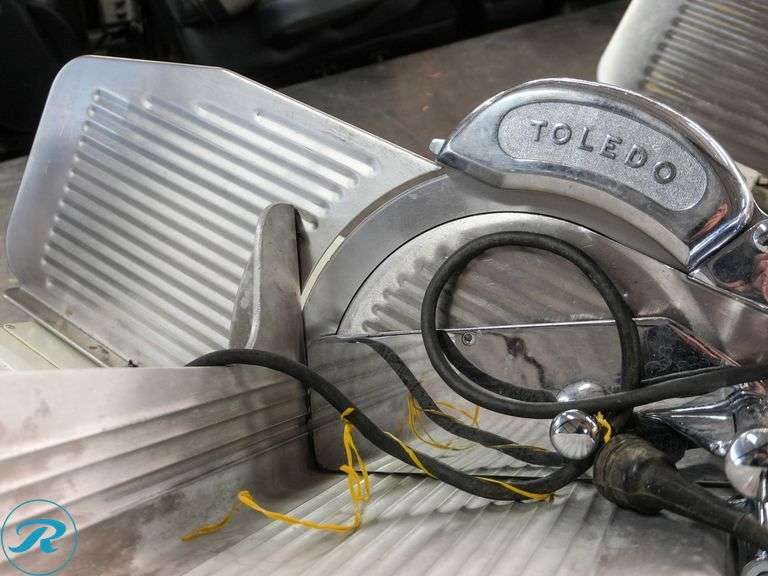 Toledo Precision Built 5401 Deli Slicer - Roller Auctions