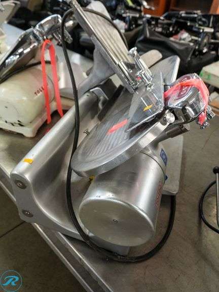 Toledo Precision Built 5402 Deli Slicer - Roller Auctions