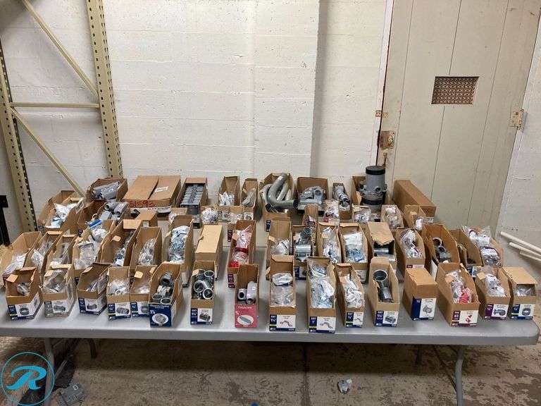 Assorted Electrical Supplies (approx. 800 pcs) - Roller Auctions