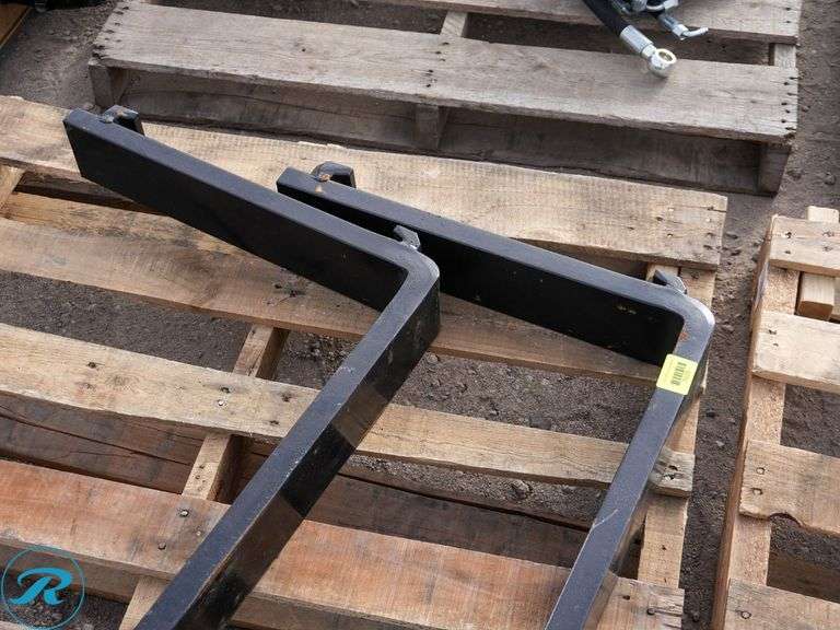 Set Of New 42" Forks - Roller Auctions