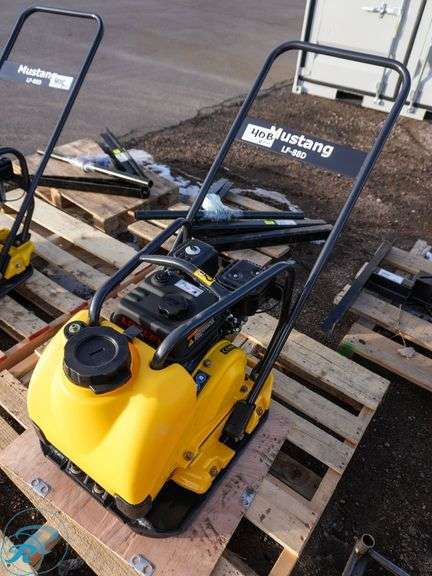 New Mustang LF-88D Gas Plate Compactor - Roller Auctions