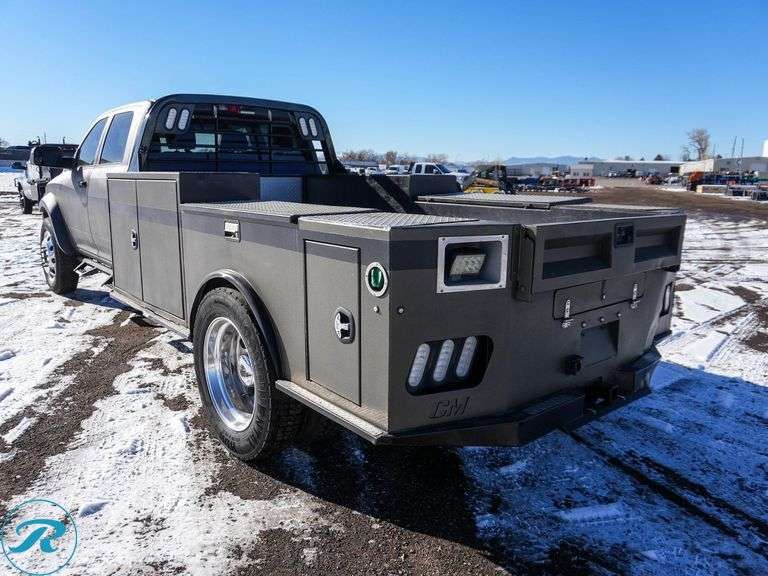 2018 Ram 5500 4WD Crew Cab Flatbed Truck - Roller Auctions