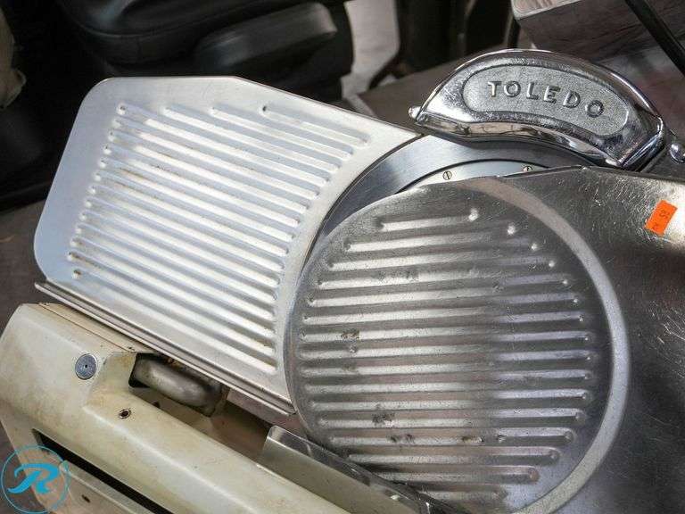 Toledo Precision Built 5401 Deli Slicer - Roller Auctions