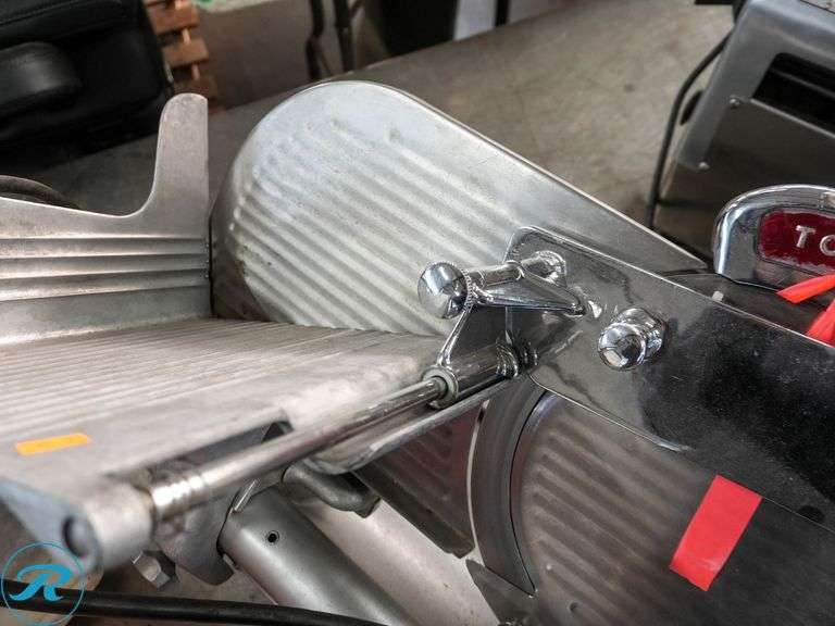 Toledo Precision Built 5402 Deli Slicer - Roller Auctions