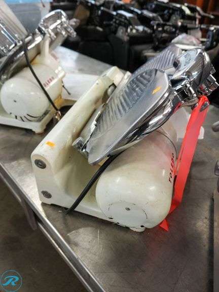 Toledo Precision Built 5401 Deli Slicer - Roller Auctions