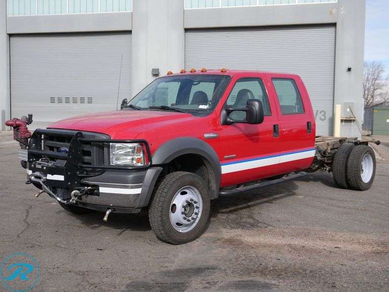 2005  Ford  F550  Super Duty XL  4WD Crew Cab  Cab and Chassis