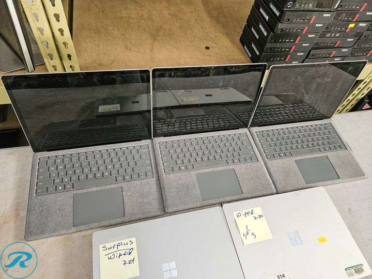 Windows 1867 (5) Microsoft 1867 Touchscreen Laptops - Roller Auctions