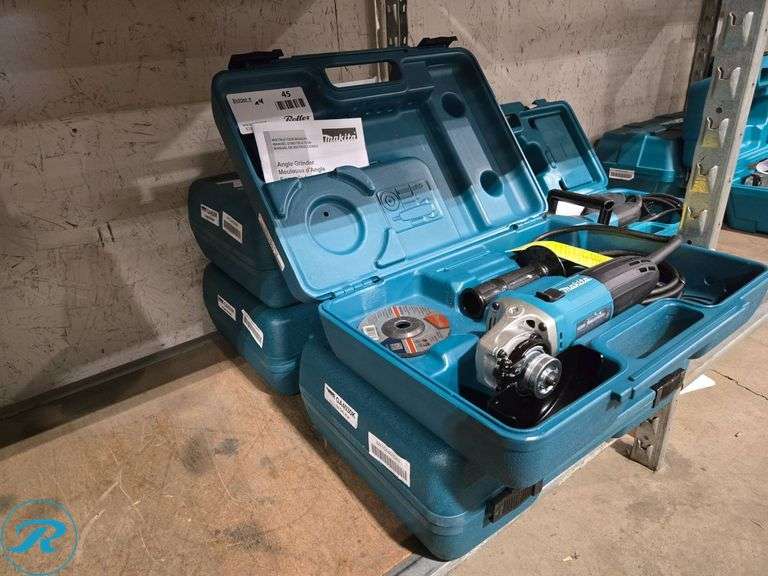 (4) Makita GA4030 4″ Angle Grinders with Cases